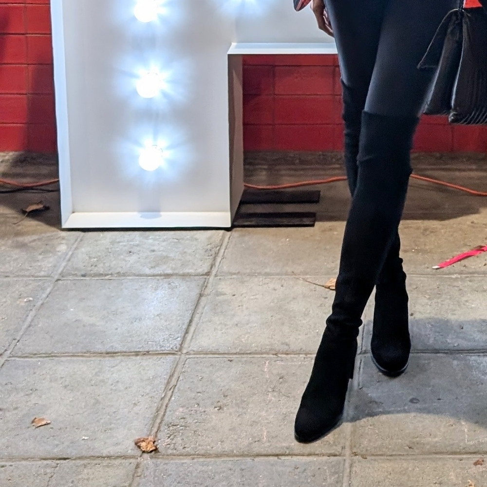 Over The Knee - Stuart Weitzman Tiplands - Picture 2 of 5